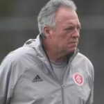 Inter recebe Red Bull Bragantino e precisa vencer para escapar do rebaixamento