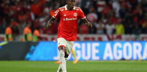 Flamengo mira contratação de Vitão, enquanto Palmeiras acompanha situação do zagueiro do Inter