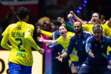 Brasil bate Coreia do Sul e lidera Grupo 4 no Mundial feminino de handebol
