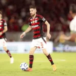 Jorginho supera lesões, adapta-se rapidamente e torna-se peça-chave no título brasileiro do Flamengo
