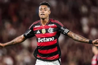 Justiça do DF inclui estelionato em processo contra Bruno Henrique