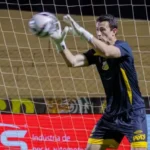 Vila Nova acerta contratação do goleiro Airton, ex-Novorizontino