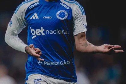 Cruzeiro anuncia desligamento do zagueiro Mateo Gamarra