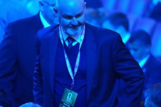 Técnico da Escócia aposta em vaga nas oitavas e comenta confronto com o Brasil na Copa de 2026