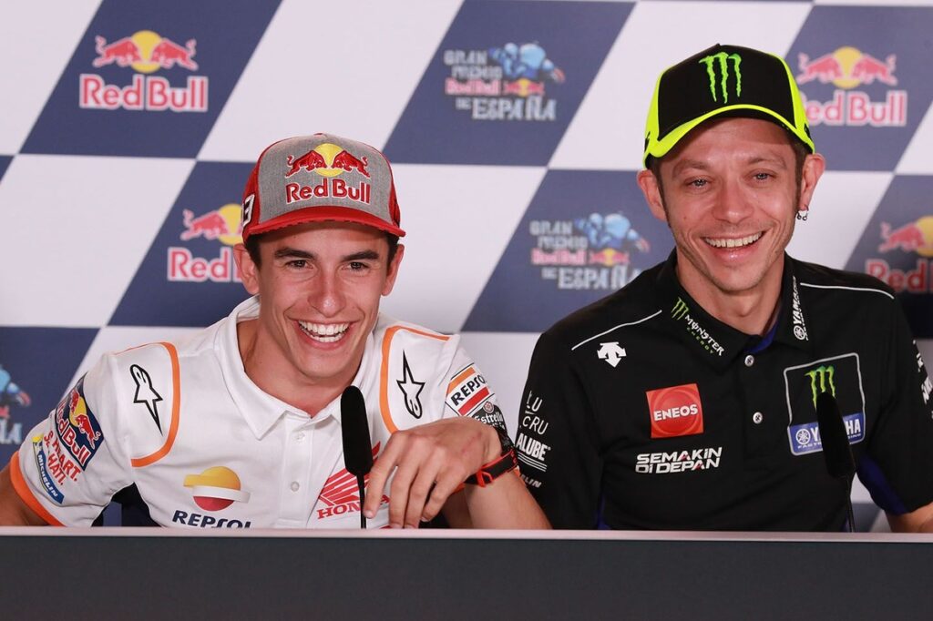 Márquez diz querer encerrar rivalidade de 10 anos com Rossi: “Aprendi a respeitar meus rivais”