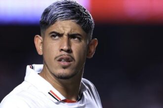 Alan Franco viaja, mas São Paulo encara o Vitória sem Lucas e Oscar na rodada final do Brasileirão