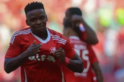 Internacional bate Red Bull Bragantino por 3 a 1 e confirma permanência na Série A