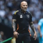Sampaoli projeta usar até três equipes no Atlético-MG em 2026 após 5 a 0 sobre o Vasco