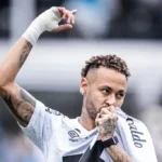 Presente de Ano Novo: Santos anuncia renovação de Neymar até o fim de 2026