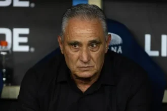 Tite relata crise de ansiedade e projeta retorno ao futebol em 2026