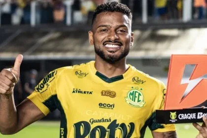 Reinaldo confirma permanência no Mirassol e projeta disputar a Libertadores em 2026