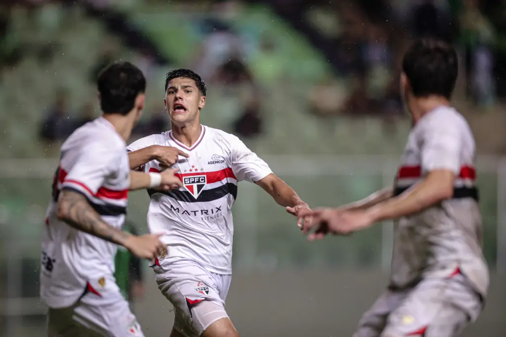 São Paulo supera América-MG em Belo Horizonte e fatura quinta Copa do Brasil Sub-20