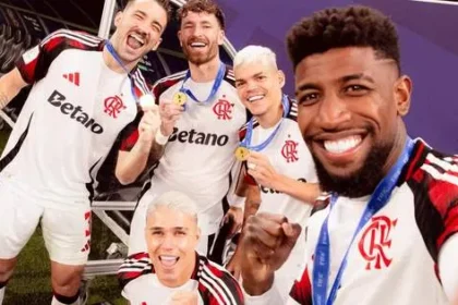 Arrascaeta faz dois gols, Flamengo supera Cruz Azul e vai à semifinal da Copa Intercontinental