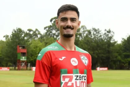 Portuguesa fecha contrato até 2028 com o atacante Matheus Cadorini