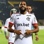 Flamengo acerta venda de Juninho ao Pumas por 5 milhões de euros