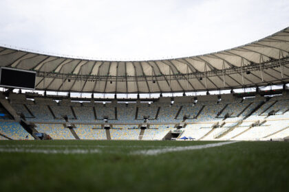 Vasco supera Fluminense nos pênaltis e volta à final da Copa do Brasil após 14 anos