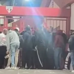 Torcedores do São Paulo tentam invadir reunião do Conselho que discutia orçamento de 2026