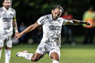 Goiás confirma contratação de Lourenço após término de vínculo com o Ceará
