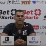 Preparador de goleiros do Santa Cruz confirma Rokenedy como titular, mas ressalta disputa intensa