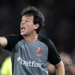 Diniz aponta gramado da Neo Química Arena como obstáculo após empate na decisão da Copa do Brasil