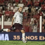 Noroeste acerta retorno do atacante Carlão para o Paulistão de 2026
