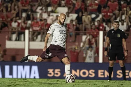 Noroeste acerta retorno do atacante Carlão para o Paulistão de 2026