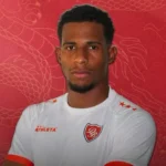 Desportivo Brasil atinge 13 reforços e confirma lateral Vitor Santos para a Série A3