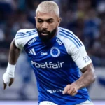 Gabigol garante permanência no Cruzeiro e diz que relação com Tite é “pelo clube”