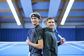 Mischa Zverev rebate comentários de Boris Becker sobre desempenho do irmão