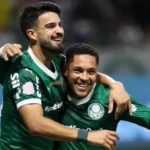 Palmeiras rejeita propostas e garante permanência de Flaco López e Vitor Roque até 2026