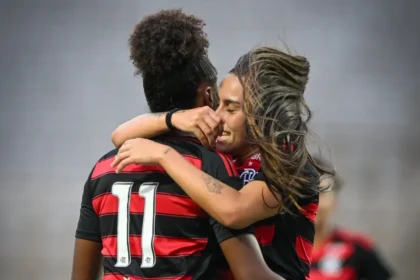 Flamengo goleia Grêmio e fatura segundo título da Copa São Paulo Feminina