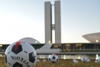 Câmara aprova tributação única de 5% para SAFs e clubes associativos