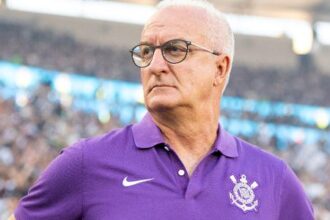 Trajano minimiza temporada de Dorival Júnior no Corinthians mesmo com conquista da Copa do Brasil