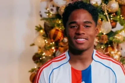 Lyon oficializa empréstimo de Endrick até junho de 2026
