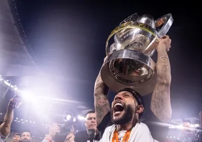 Conselho do Corinthians estuda plebiscito com sócios sobre possível transformação em SAF
