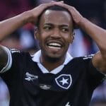 Palmeiras negocia volante Marlon Freitas, mas Botafogo resiste à venda