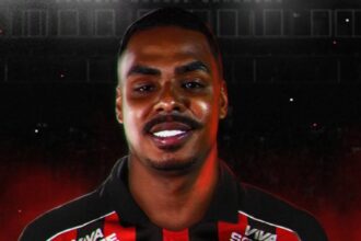 Vitória confirma a chegada do volante Caíque Gonçalves para a temporada 2026