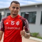 Bahia estuda oferta para contratar o volante Bruno Gomes junto ao Internacional