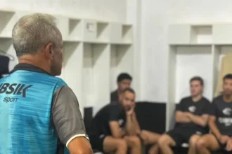 Comercial procura zagueiro, meia e atacante, mas esbarra em salários acima do teto