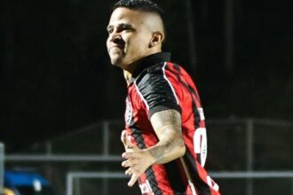 São Paulo encaminha venda do atacante Erick ao Vitória por R$ 7 milhões