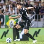 Ceará compra Vinicius Zanocelo em definitivo e firma contrato de três anos