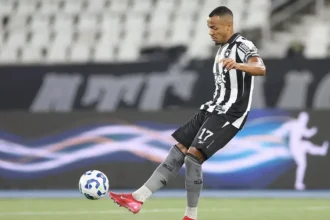 Palmeiras acerta compra de Marlon Freitas junto ao Botafogo por R$ 33 milhões