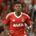 Flamengo perto de oficializar Vitão e resolve últimos detalhes com empresários