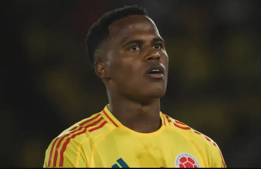 Vasco negocia com John Arias, ex-Fluminense, para reforçar elenco em 2025