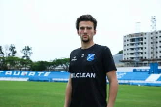 Taubaté oficializa goleiro Lucas Bilhalva para a disputa da Série A2