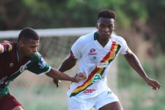 Sampaio Corrêa supera Fluminense-PI por 2 a 0 no último amistoso de 2025