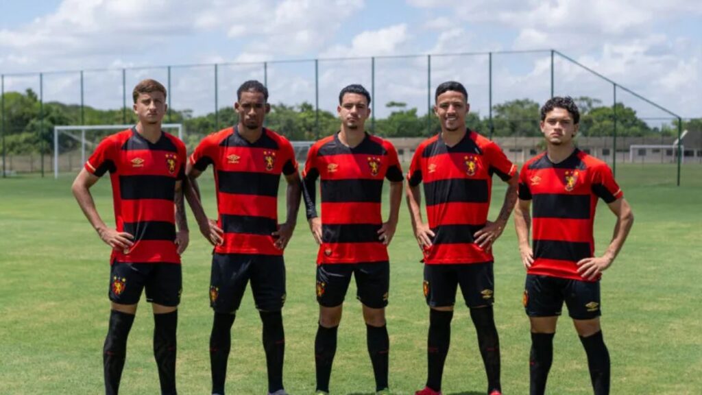 Sport divulga lista de 21 jogadores para disputar a Copinha 2026