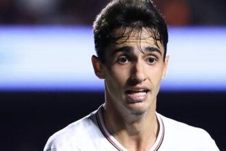 Renovação de Rodriguinho emperra e São Paulo corre risco de perder meia sem lucro