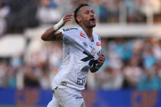Santos espera retorno de Neymar para início de fevereiro e conta com Gabigol contra o Corinthians