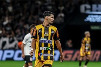 Confiança anuncia lateral-esquerdo Enzo Rocha, ex-Novorizontino, como 19º reforço para 2026